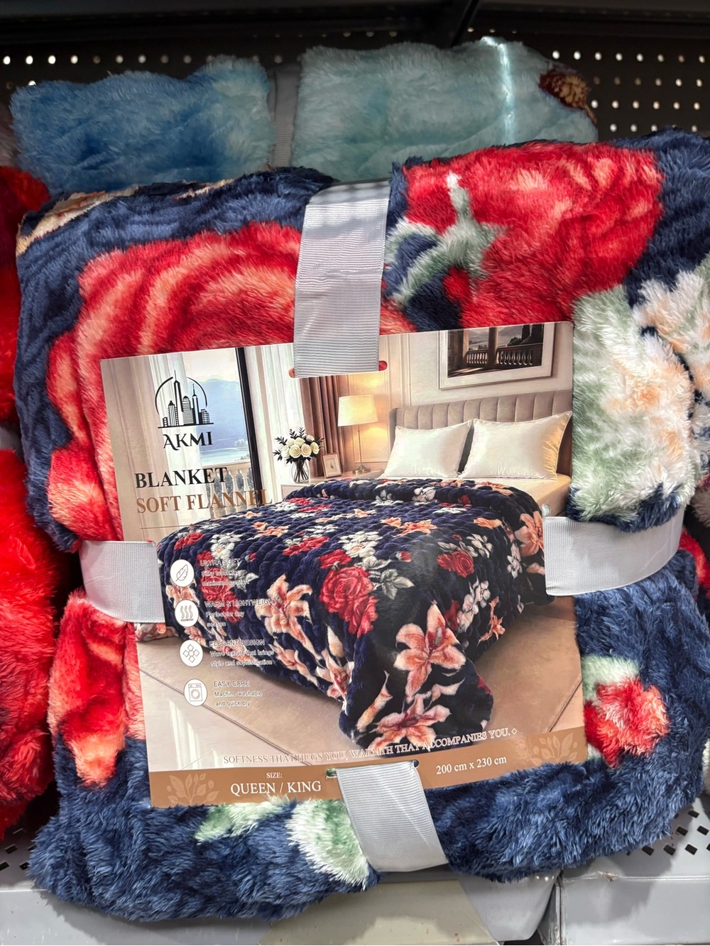 Floral Soft Flannel Blanket - Navy Blue & Red